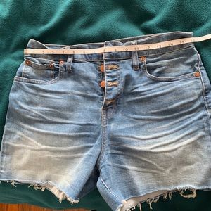 Madewell Button Shorts - Size 29